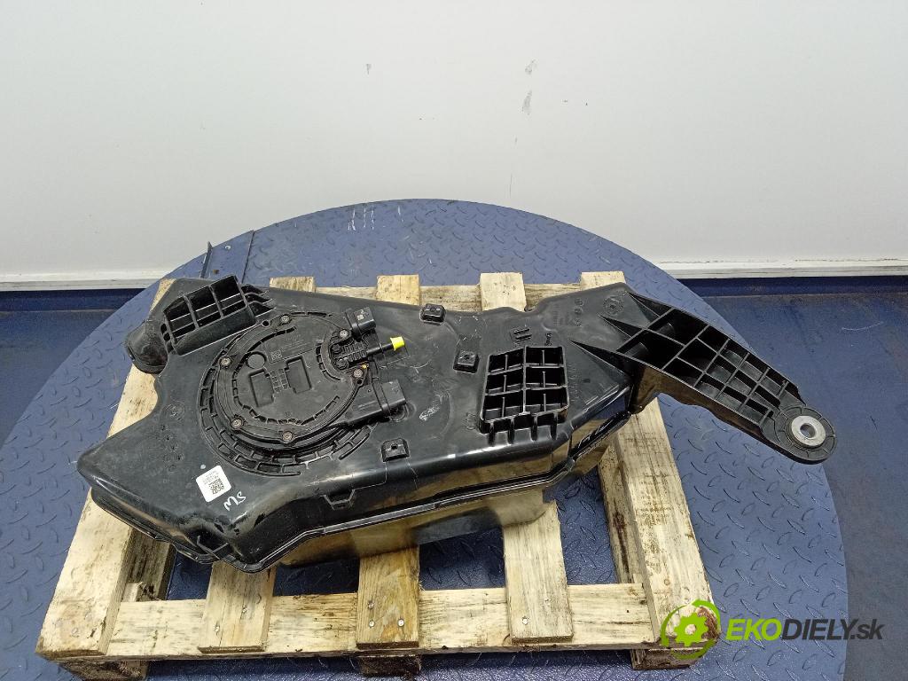 Bmw X5 2019 Nádrž: AdBlue: 7440009