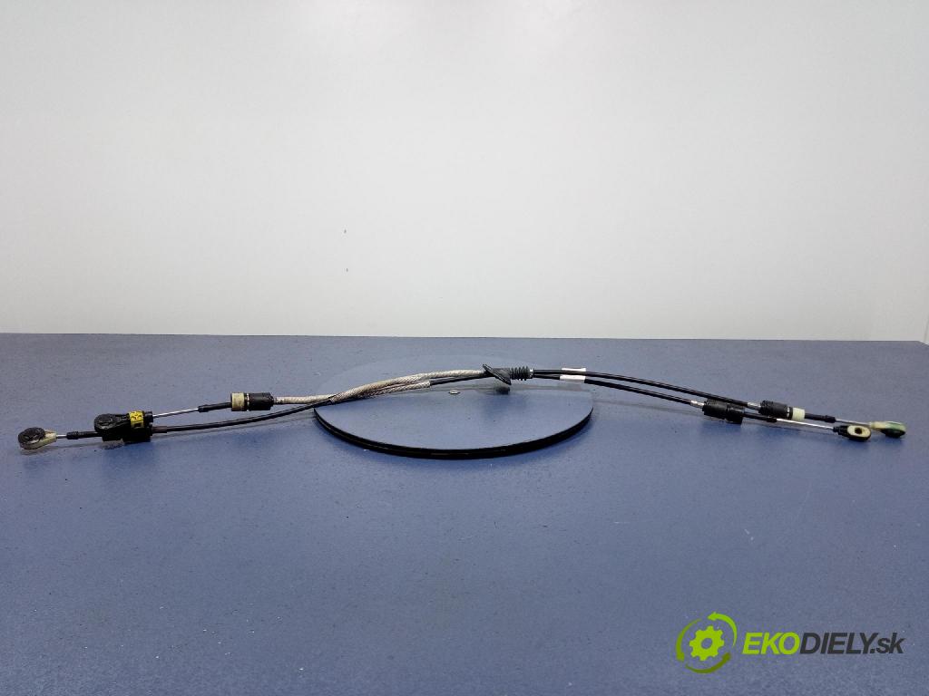 Volvo V40 2016 Odkazy: 31437661