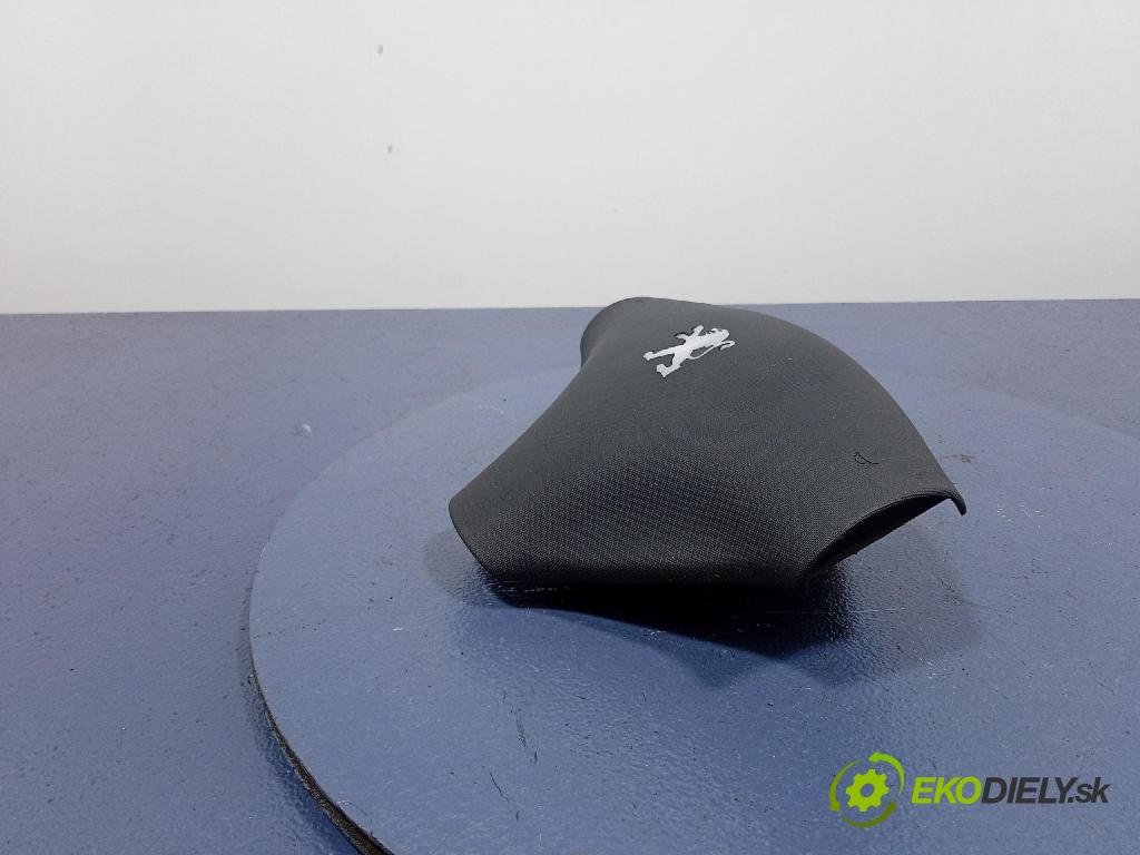 Peugeot 107 2008 Airbag: Řidiči: x 01