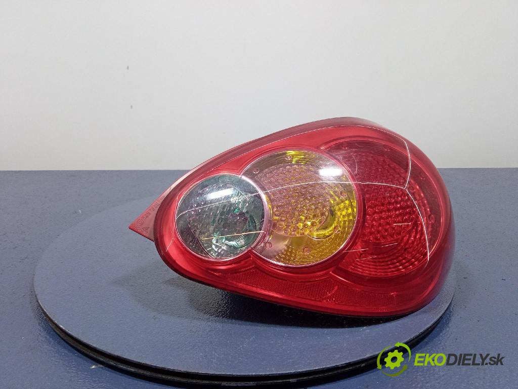 Toyota Aygo 2008 svetlo / reflektor zad Prava: Vonkajsia: 81550-0H020