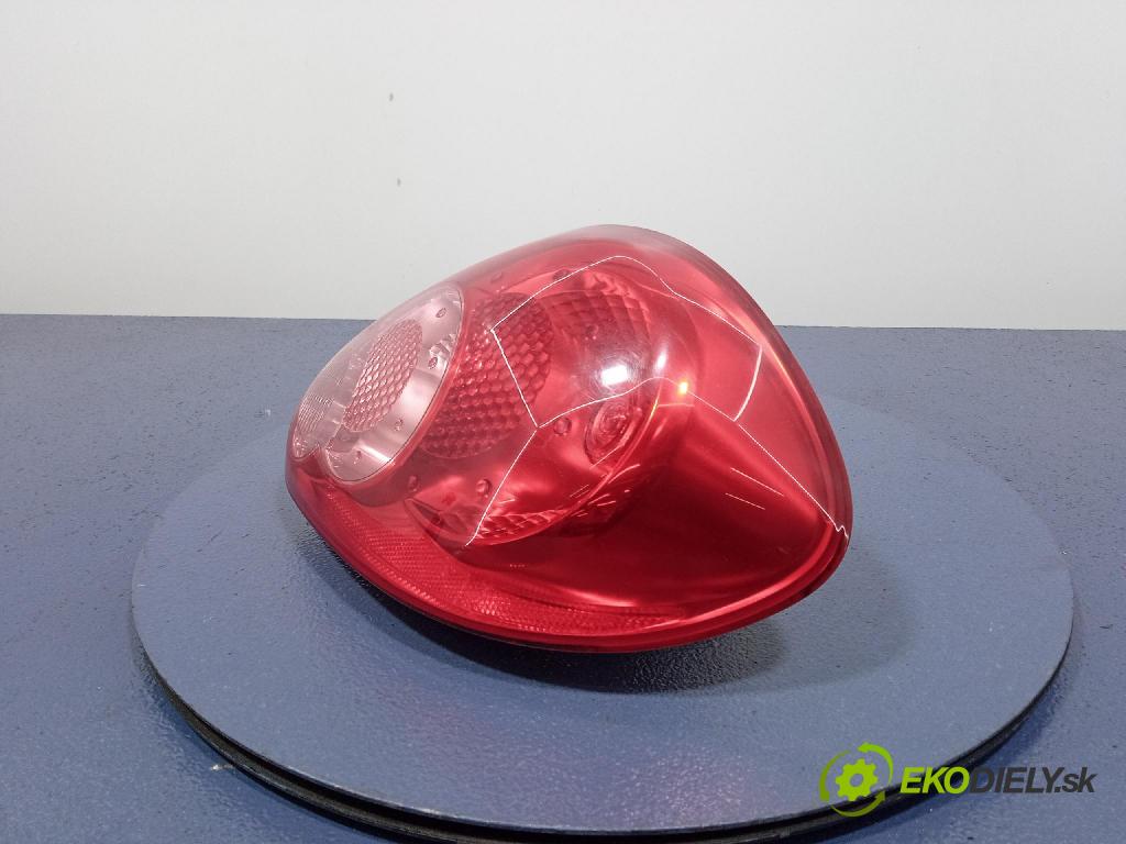 Toyota Aygo 2008 svetlo / reflektor zad Prava: Vonkajsia: 81550-0H020