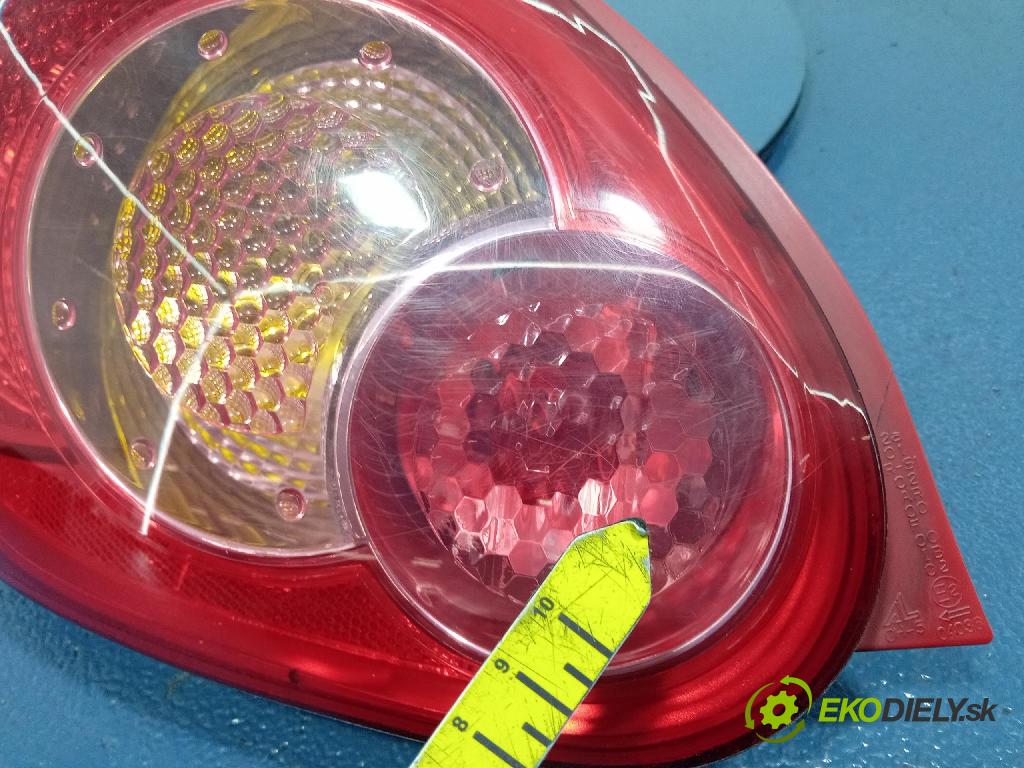 Toyota Aygo 2008 svetlo / reflektor zad ľavá Vonkajsia: 81560-0H020