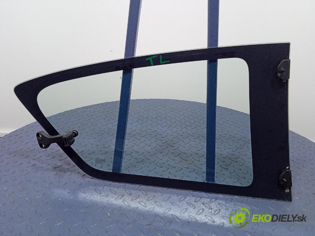 Toyota Aygo 2008 sklo dvere zad ľavé 01