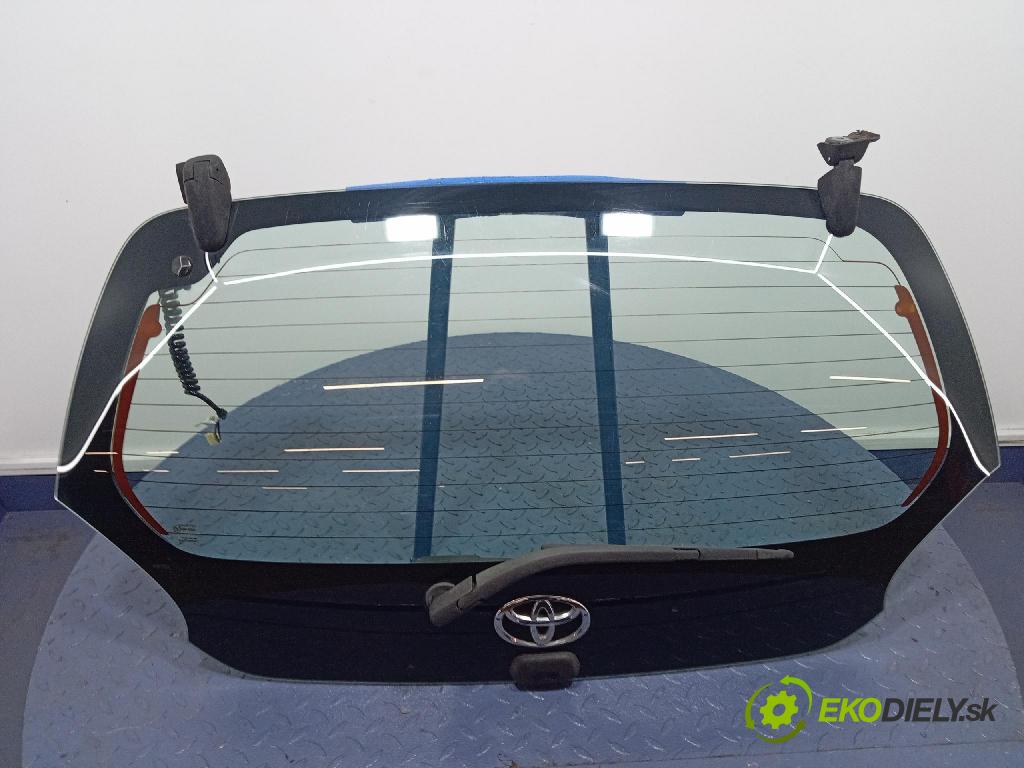 Toyota Aygo 2008 zadna dveře kufra: kufra: 01