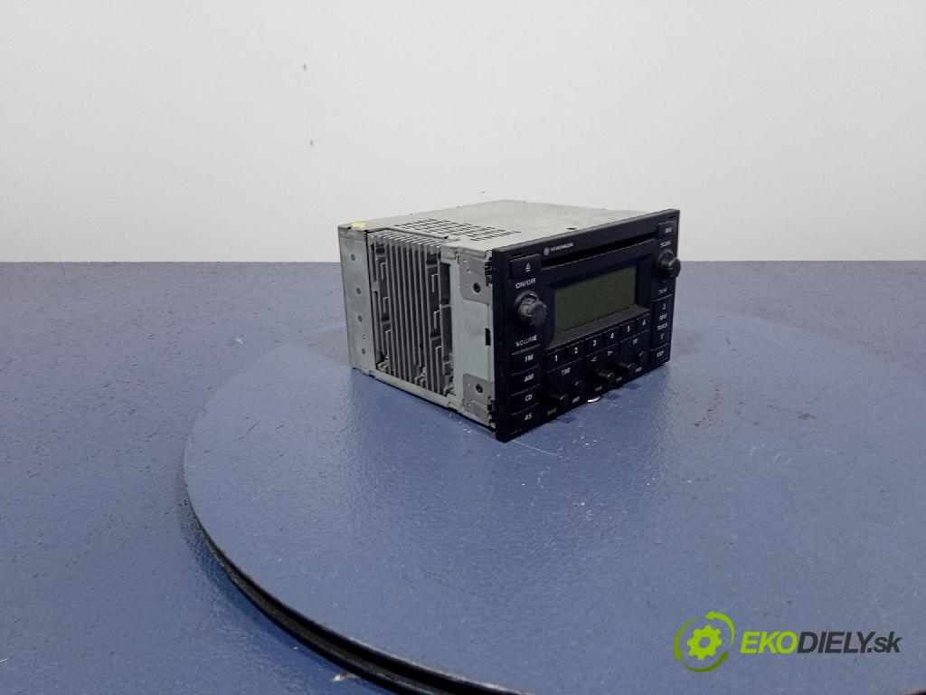 Volkswagen Passat 1.9 tdi 2004 Radio I Navigácia: 3B7035195A