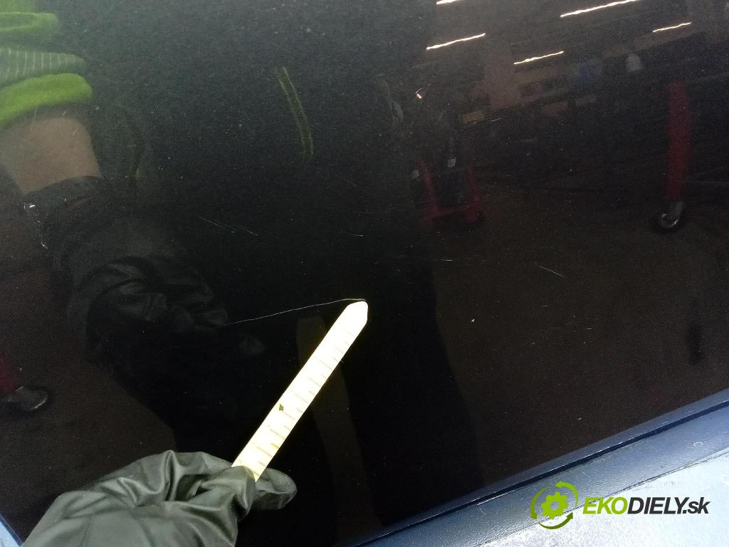 Kia Ceed 2014 dvere zad Vľavo: