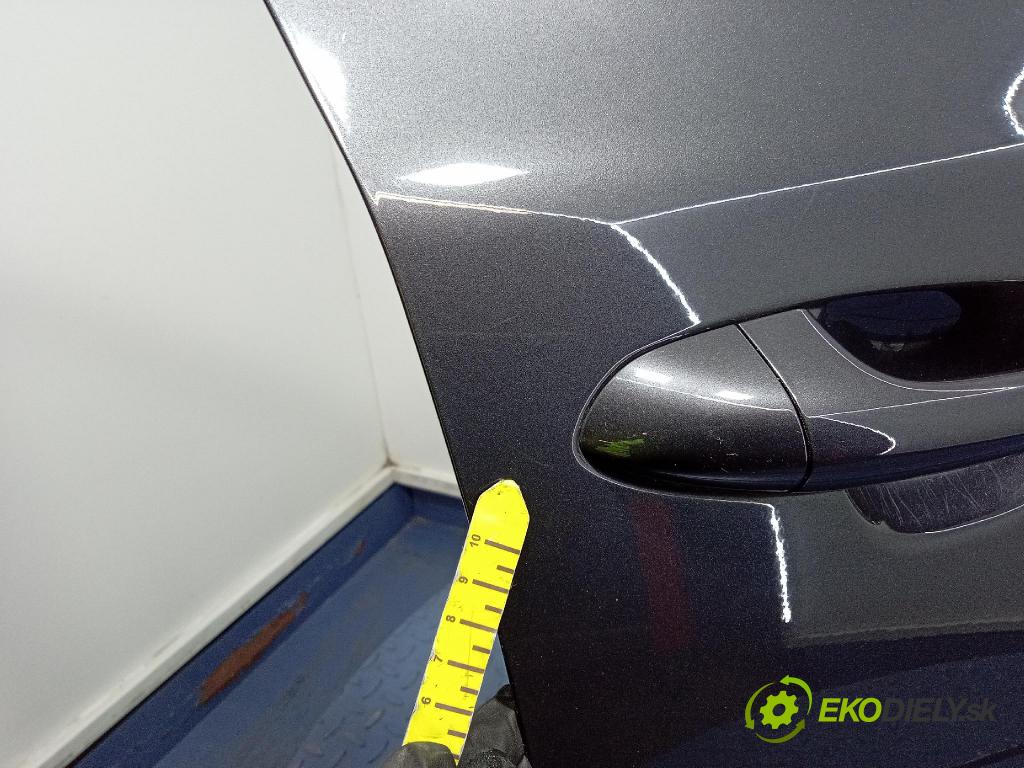 Kia Ceed 2014 dvere Predné pravé