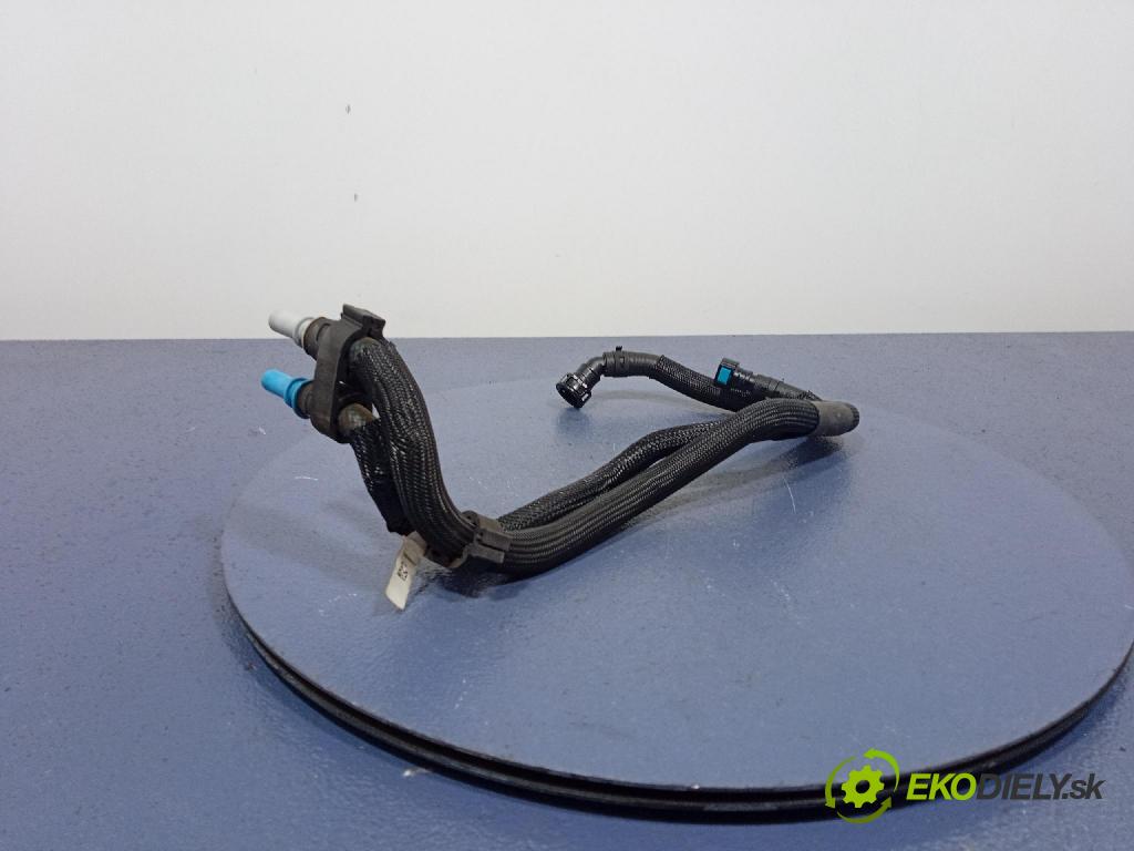 Bmw X5 2019 rúrka paliva 8589839