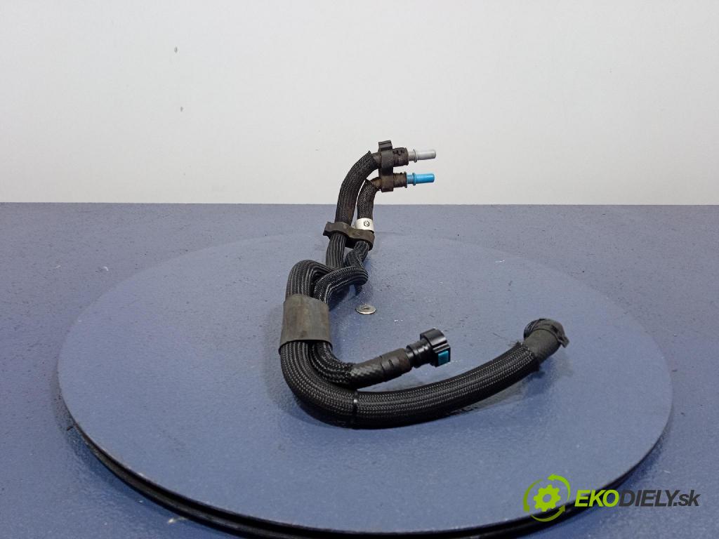 Bmw X5 2019 rúrka paliva 8589839