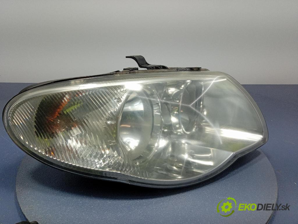 Chrysler Voyager 2007 Reflektor: v pravo: 04857831AC