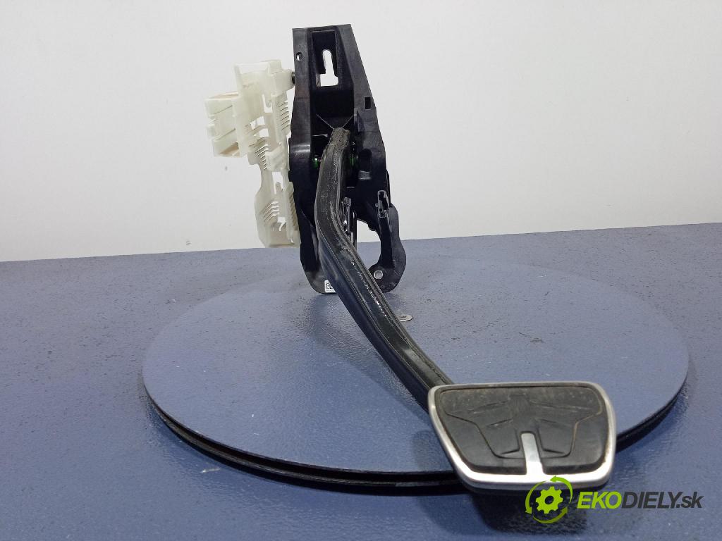 Bmw X5 2019 pedále 6874279