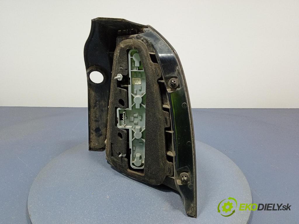 Opel Zafira 2006 svetlo / reflektor zad ľavá Vonkajsia: 24451841