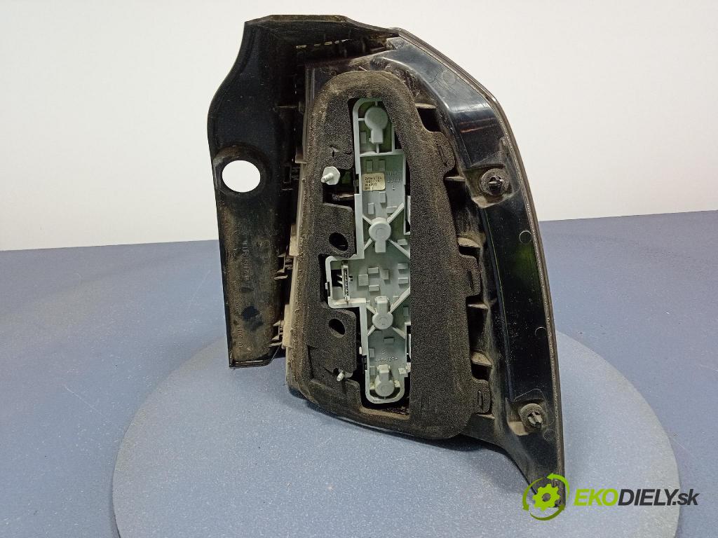 Opel Zafira 2006 svetlo / reflektor zad ľavá Vonkajsia: 24451841