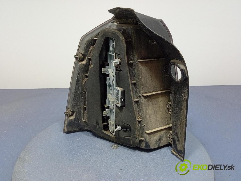 Opel Zafira 2006 svetlo / reflektor zad Prava: Vonkajsia: 442-1948R