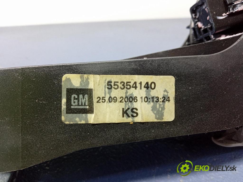 Opel Zafira 2006 Páka: Zmeny: 55354140