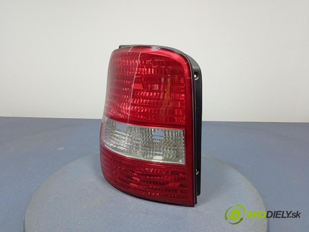 Kia Carnival 2002 svetlo / reflektor zad ľavá Vonkajsia: