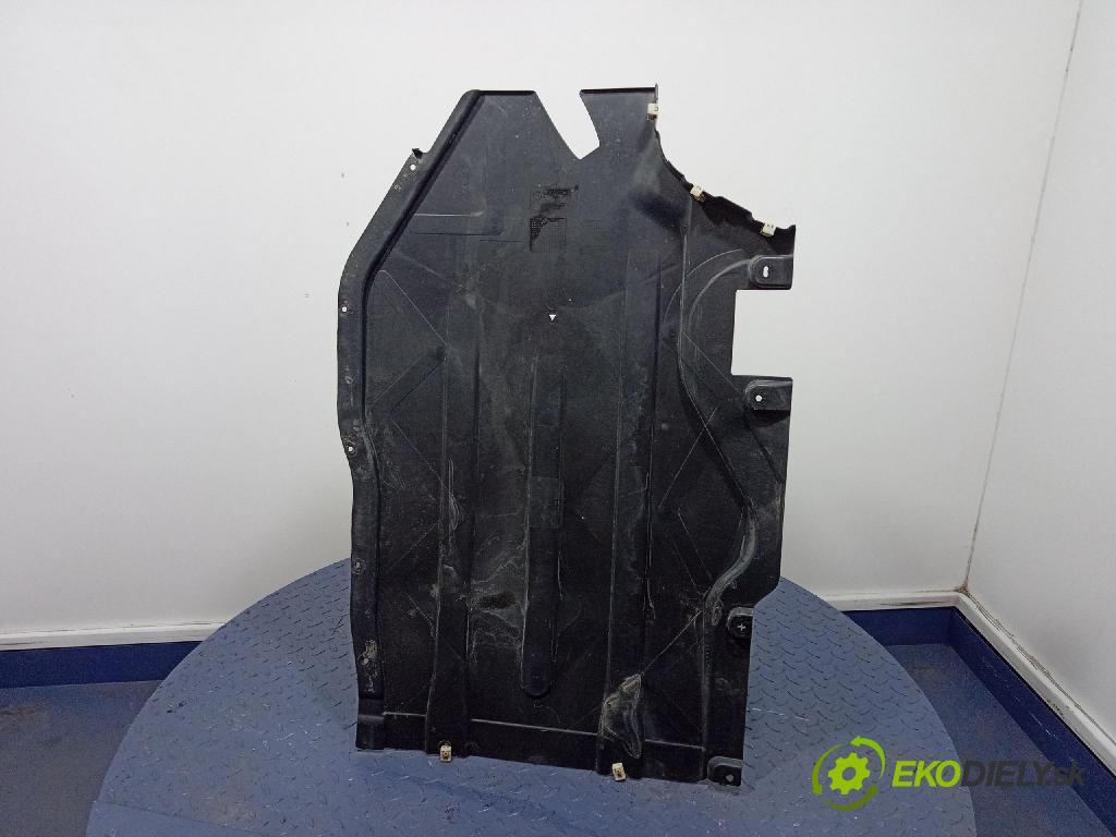 Bmw X5 2019 kryt Plast: podvozek: 7424887