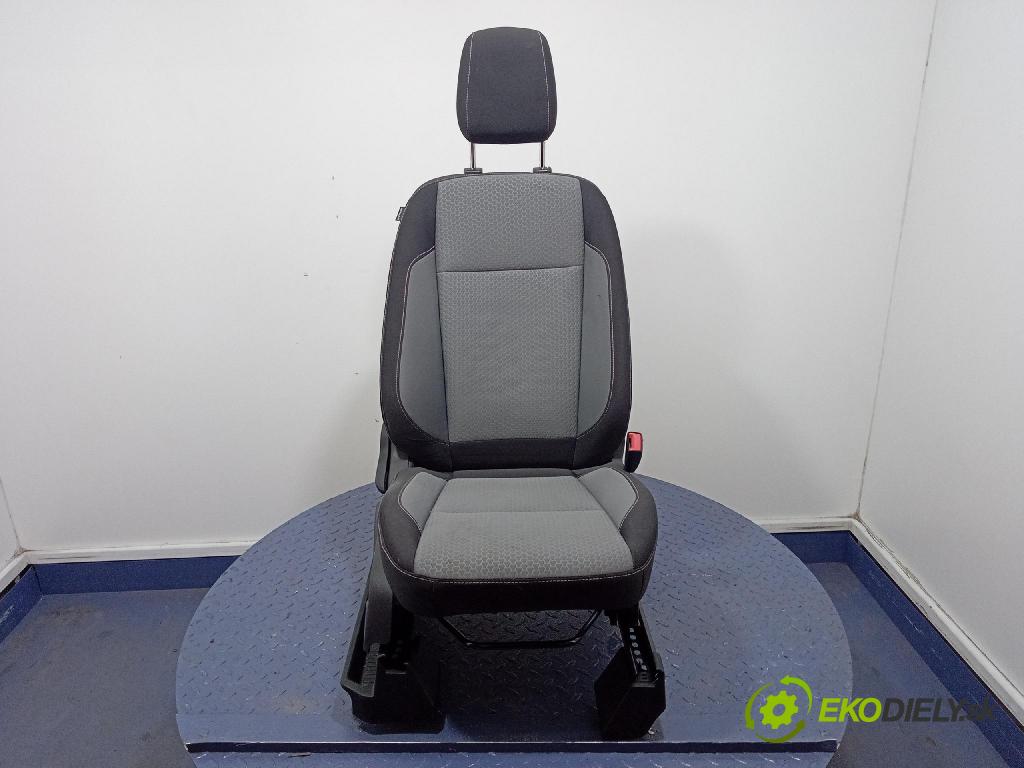 Ford Escape 2019 Sedačka spolujazdca