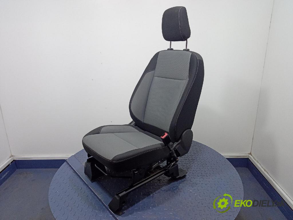 Ford Escape 2019 Sedačka spolujazdca