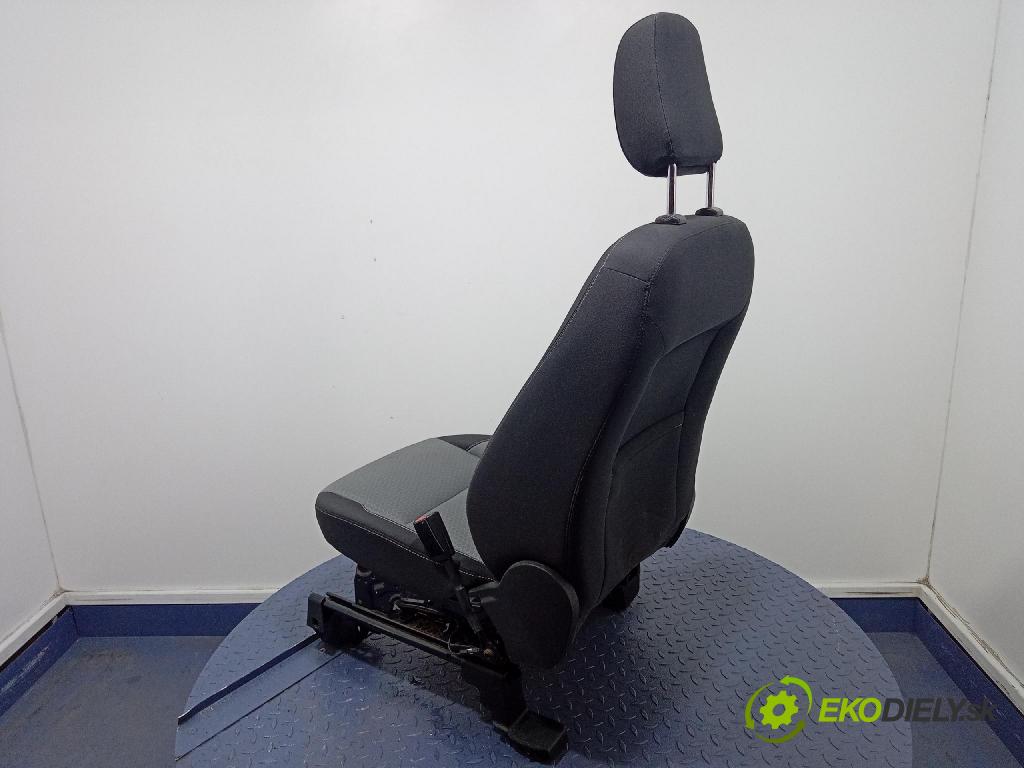 Ford Escape 2019 Sedačka spolujazdca