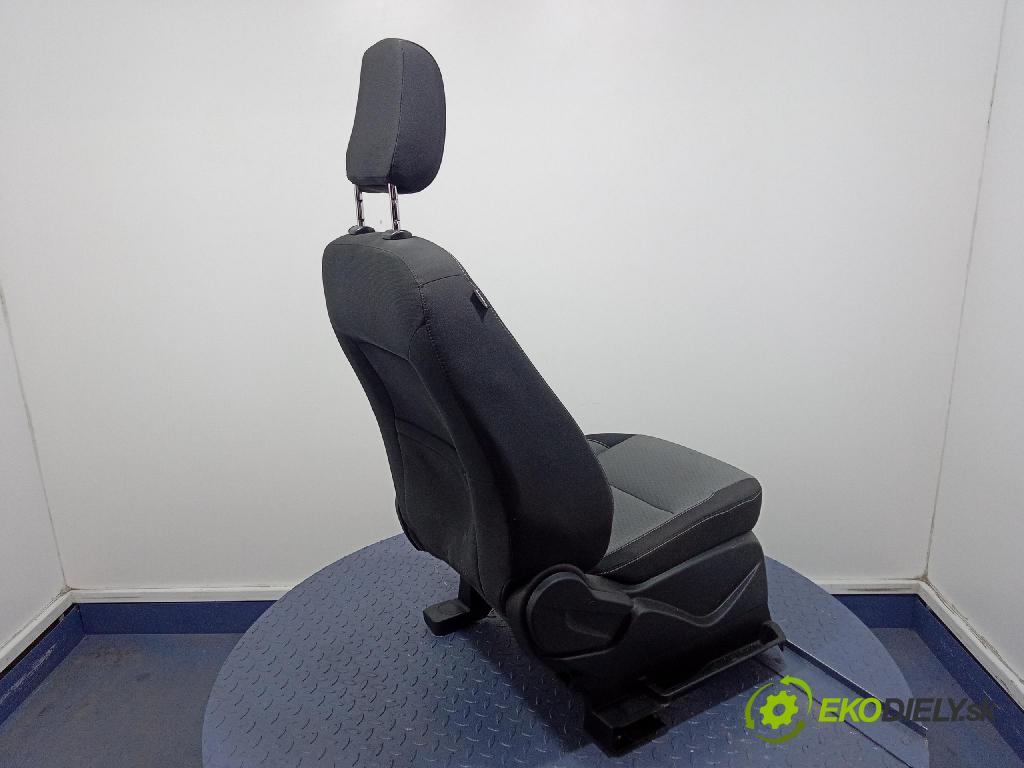 Ford Escape 2019 Sedačka spolujazdca