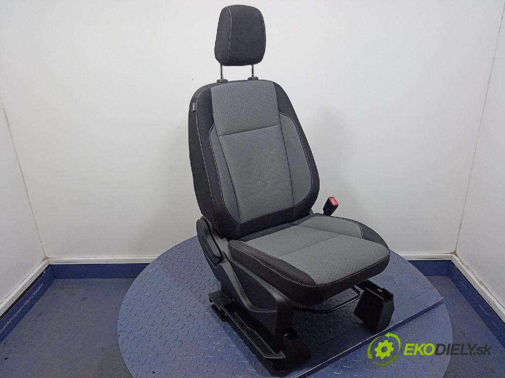 Ford Escape 2019 Sedačka spolujazdca