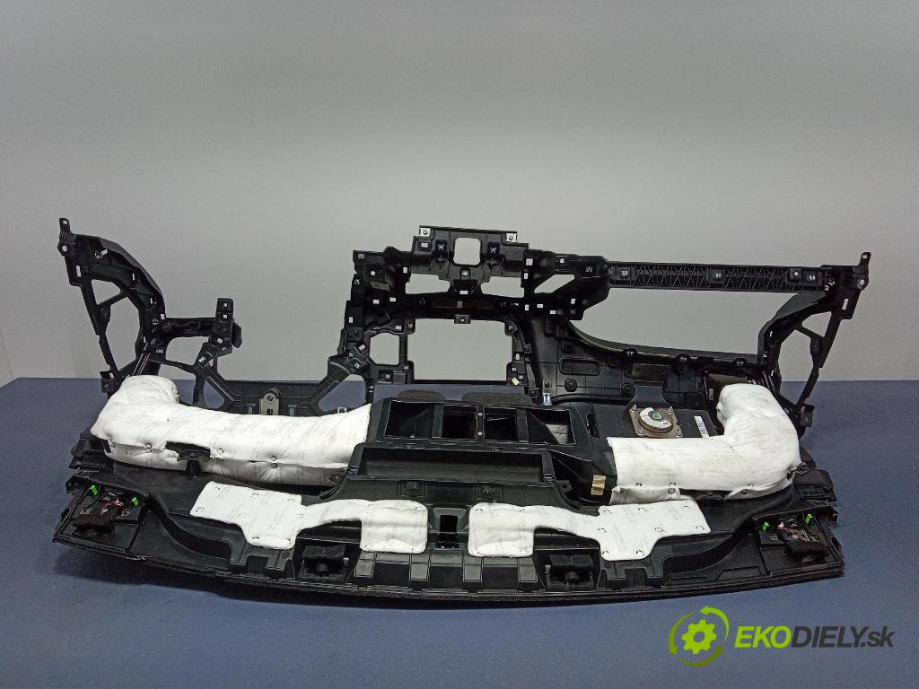 Kia Ceed 2014 kokpit,pristrojová doska 84710A2000WK