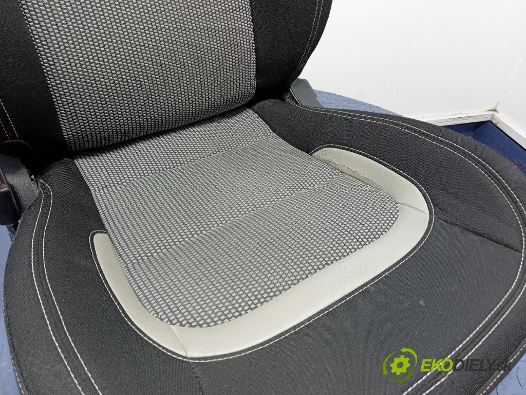 Kia Ceed 2014 Sedačka Ovládače: