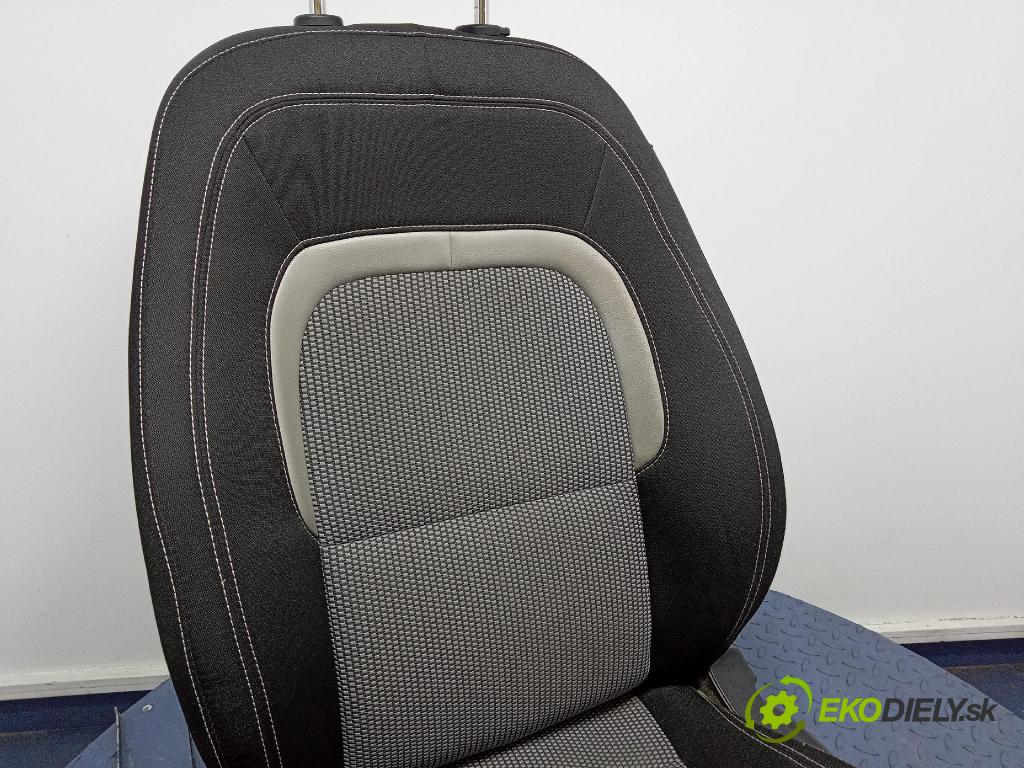 Kia Ceed 2014 Sedačka Ovládače: