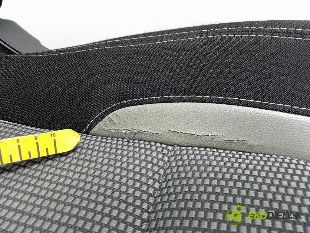 Kia Ceed 2014 Sedačka Ovládače: