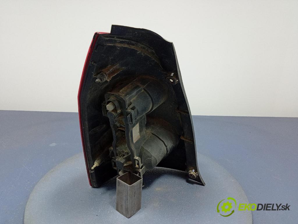 Nissan Primera 2005 svetlo / reflektor zad Prava: Vonkajsia: 1289