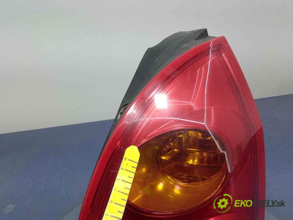 Nissan Primera 2005 svetlo / reflektor zad Prava: Vonkajsia: 1289
