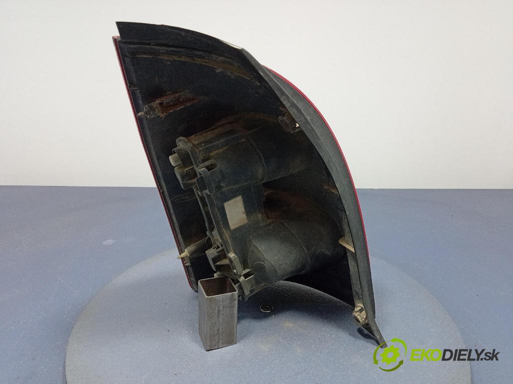Nissan Primera 2005 svetlo / reflektor zad Prava: Vonkajsia: 1289