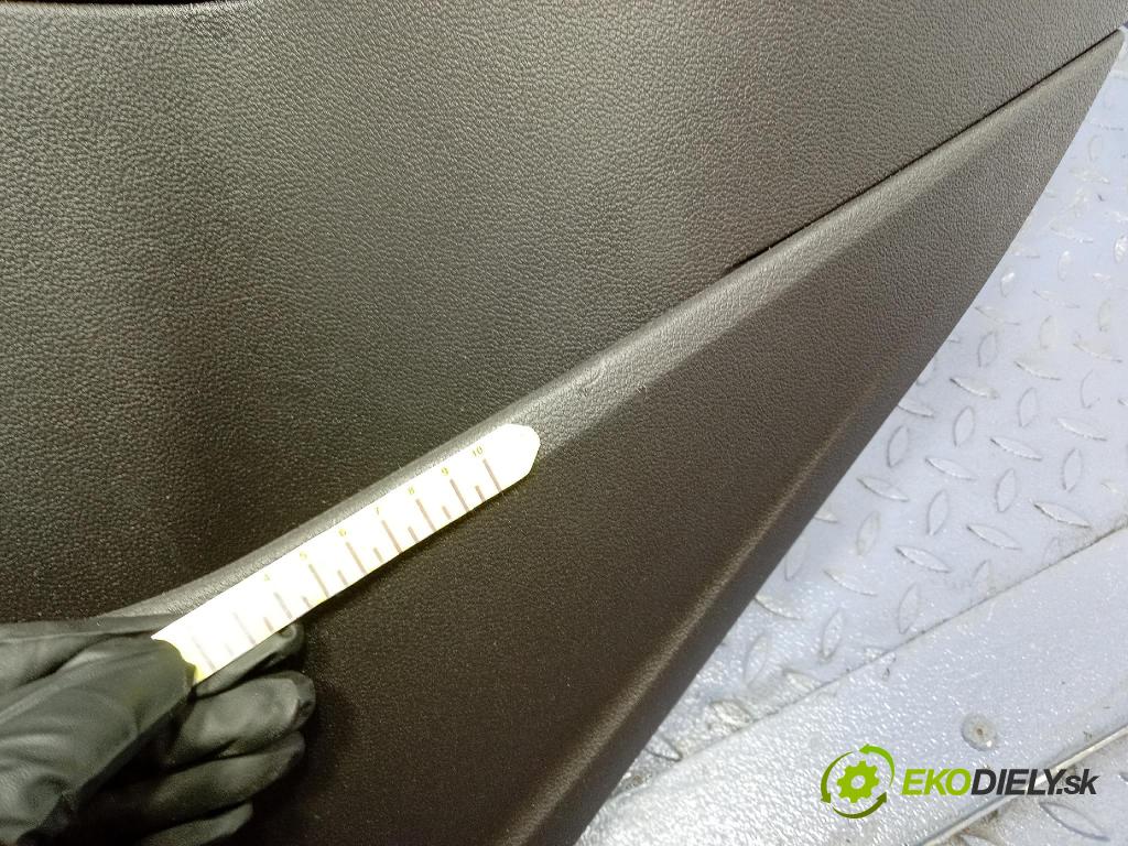 Ford Escape 2019 Čalounictví: dvere zad Prava: CJ54-S27406