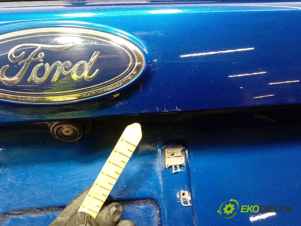 Ford Escape 2019 zadna dveře kufra: kufra: