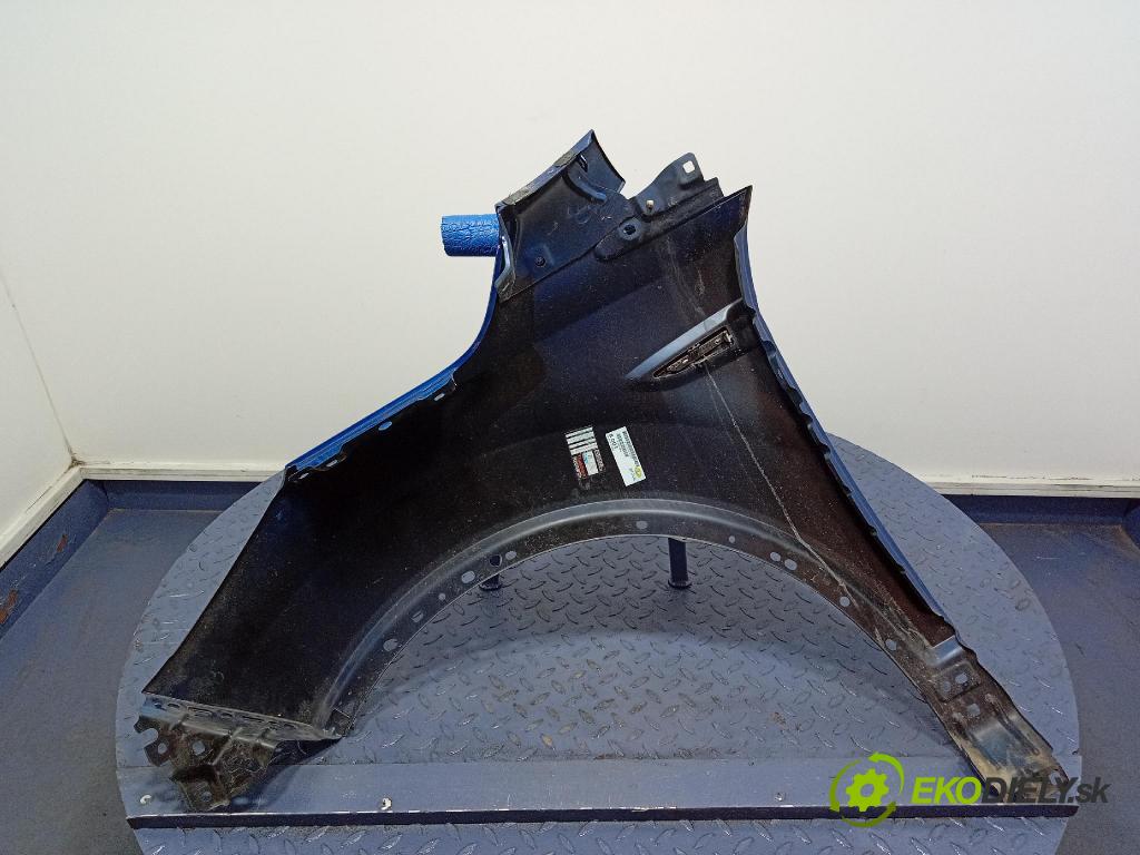 Ford Escape 2019 blatník Predné v pravo: