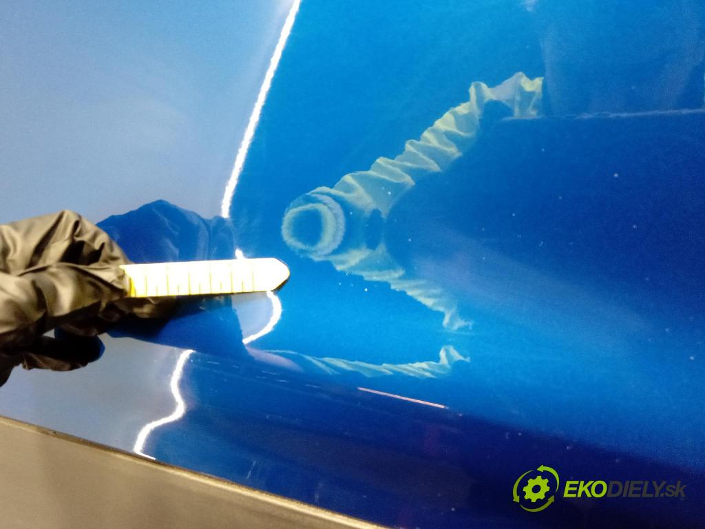 Ford Escape 2019 dvere zad pravé