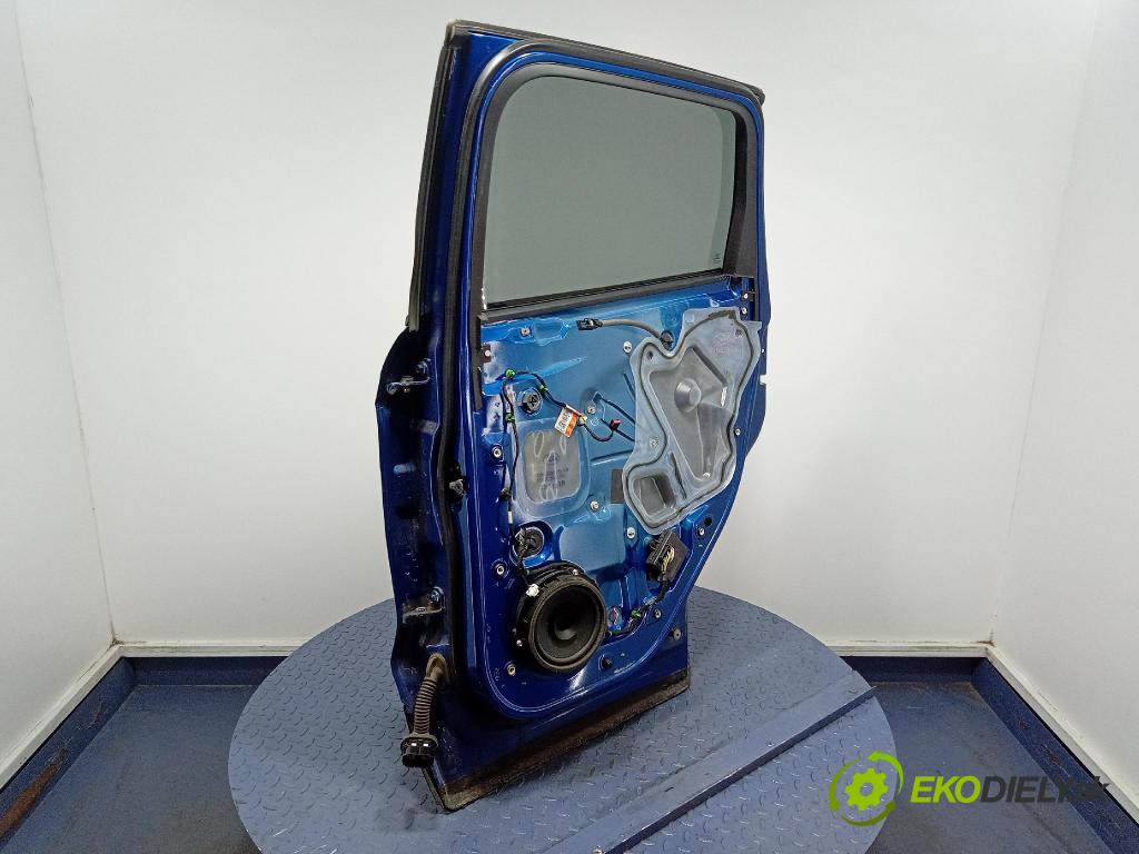 Ford Escape 2019 dvere zad pravé