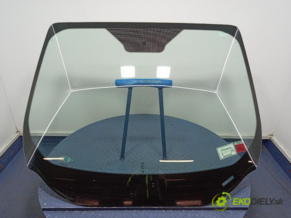 Ford Escape 2019 sklo Predné: přední: