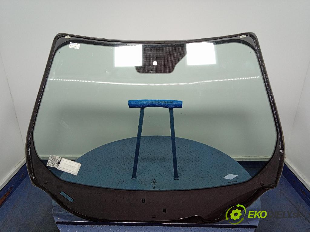 Ford Escape 2019 sklo Predné: přední: 