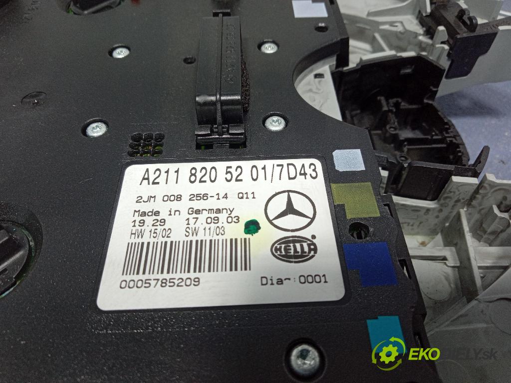 Mercedes E-klasa 2003 Svietidlá: Vnútri: A2118205201