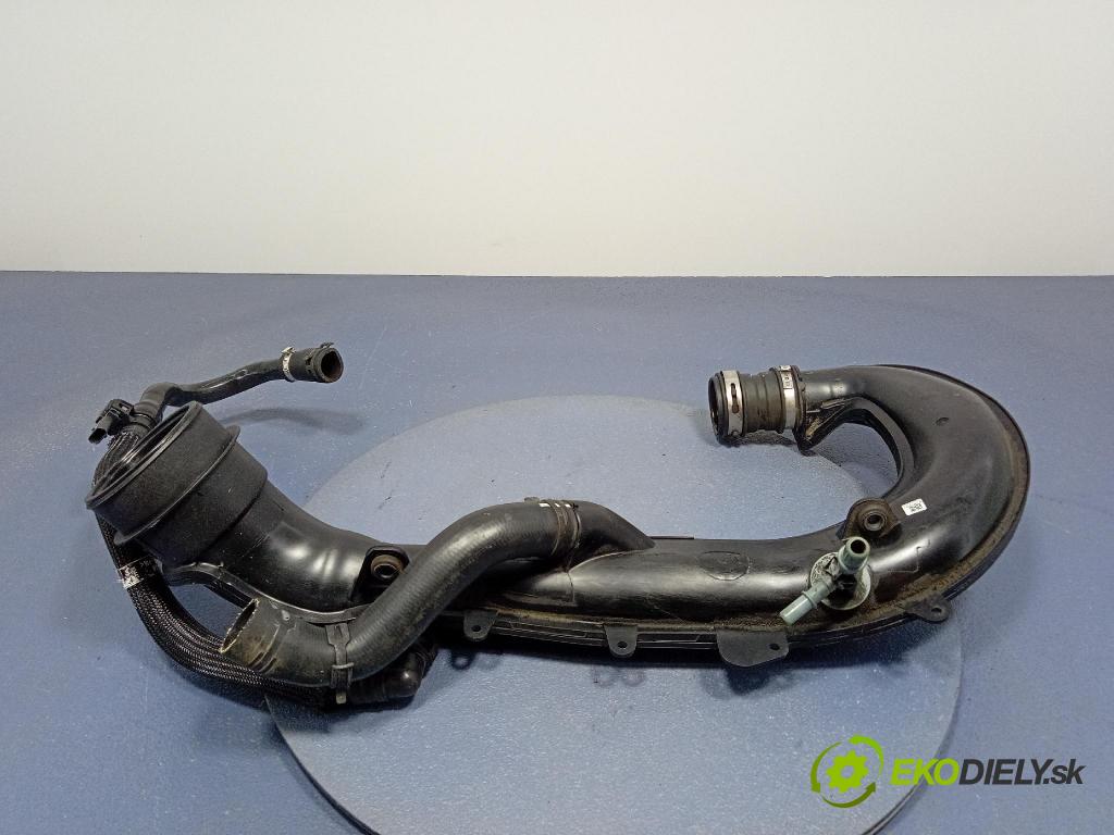 Ford Escape 2019 rúrka Vzduch: GV61-9C623-ED