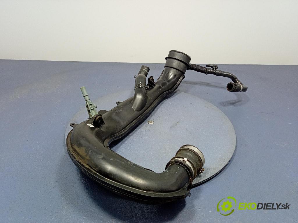 Ford Escape 2019 rúrka Vzduch: GV61-9C623-ED