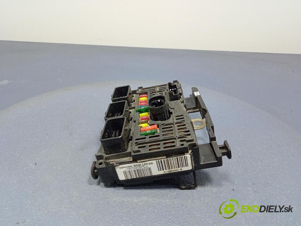 Peugeot 407 2004 skrinka Poistky: 9656593880