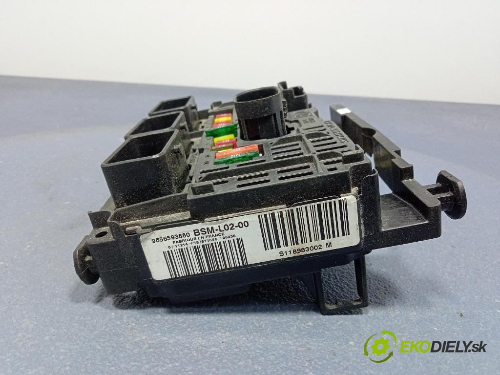 Peugeot 407 2004 skrinka Poistky: 9656593880