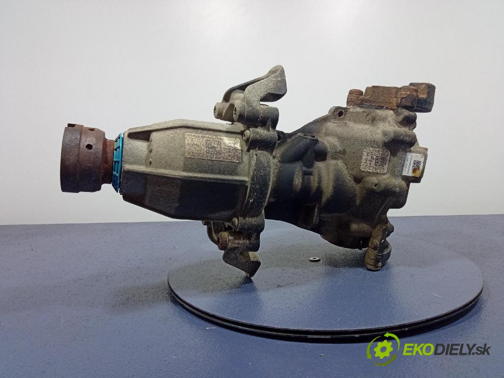 Ford Escape 2019 Most: Zadný: CV6W4000FA