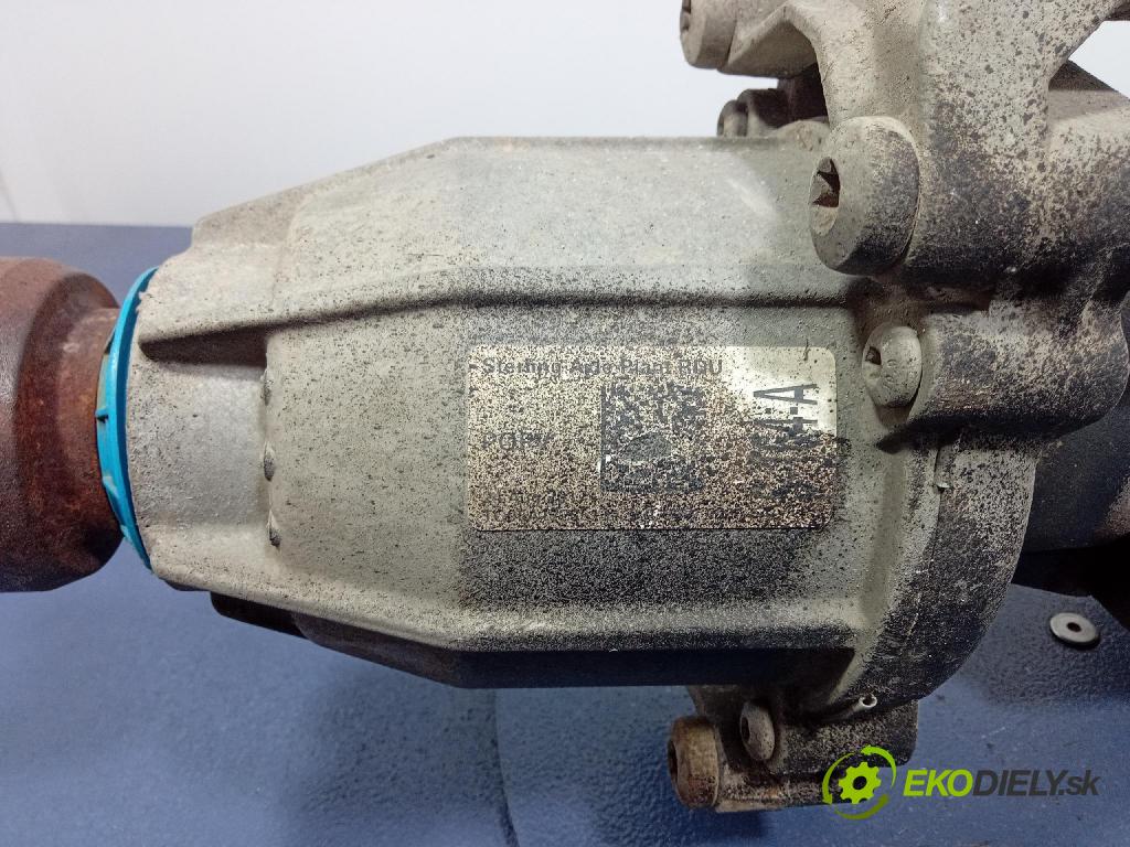 Ford Escape 2019 Most: Zadný: CV6W4000FA