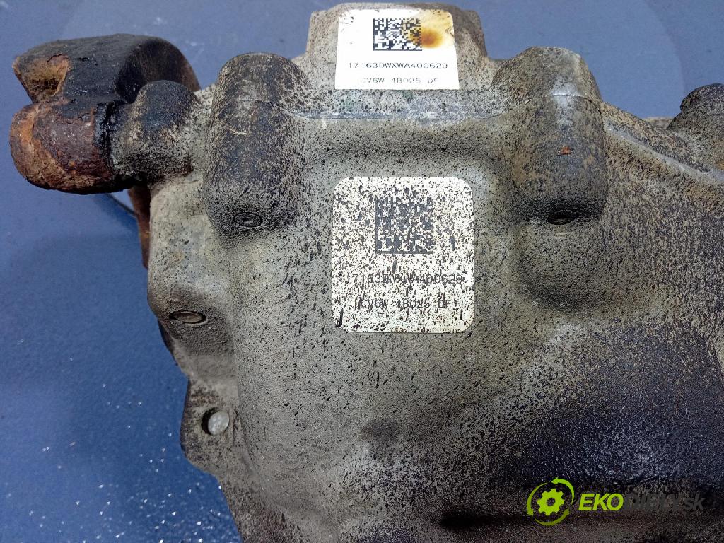 Ford Escape 2019 Most: Zadný: CV6W4000FA