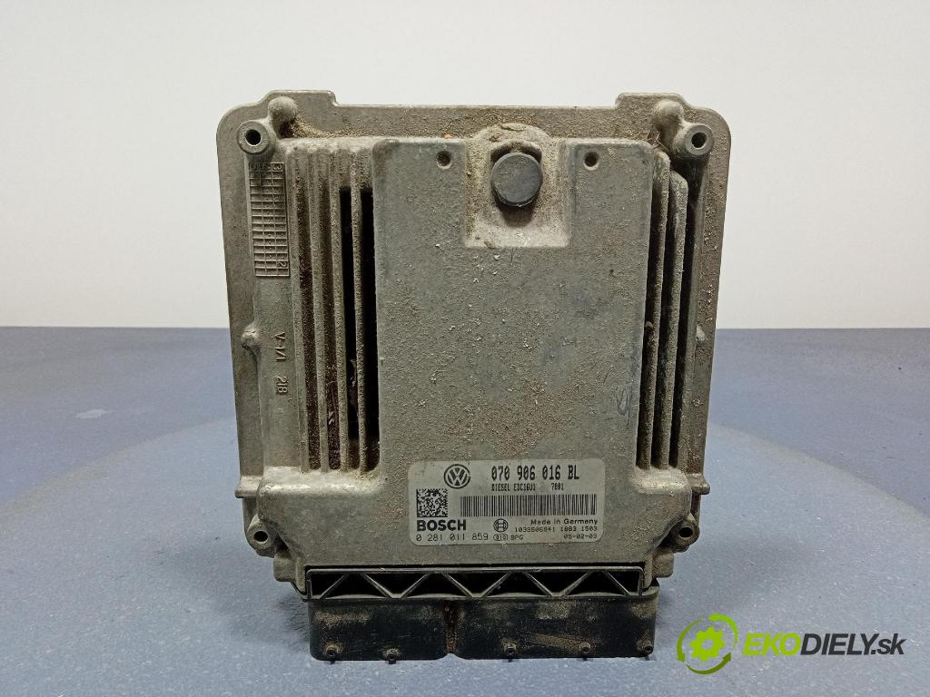 Vw Touareg 2004 riadiaca jednotka Motor: 070906016BL