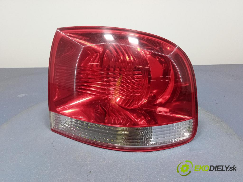 Vw Touareg 2004 svetlo / reflektor zad Prava: Vonkajsia: 7L6945096K